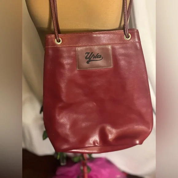 Upla Paris Red Leather Shoulder Bag - Picture 2 of 7